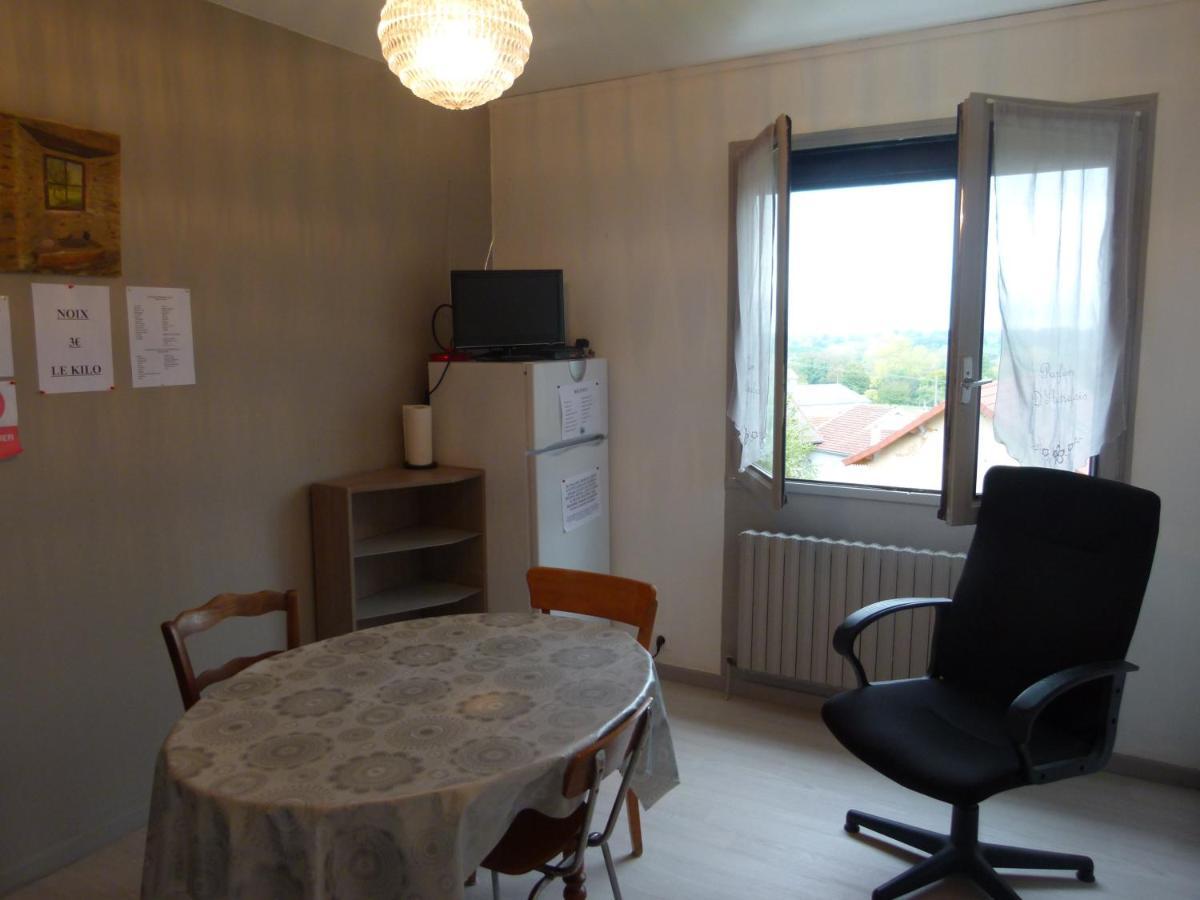 Villa Detente Dauphinoise Saint-Andre-le-Gaz Bagian luar foto