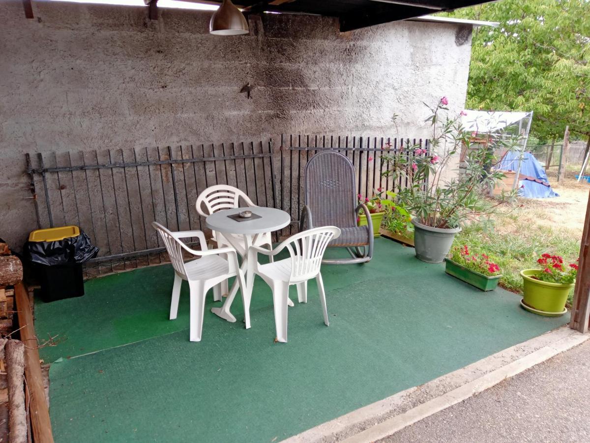 Villa Detente Dauphinoise Saint-Andre-le-Gaz Bagian luar foto